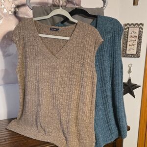 Sampeel Pair Of Women's V-Neck Sleeveless Sweater - Beige and Teal XL